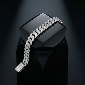 The iced Miami Cuban Link Bracelet in Sterling Silver